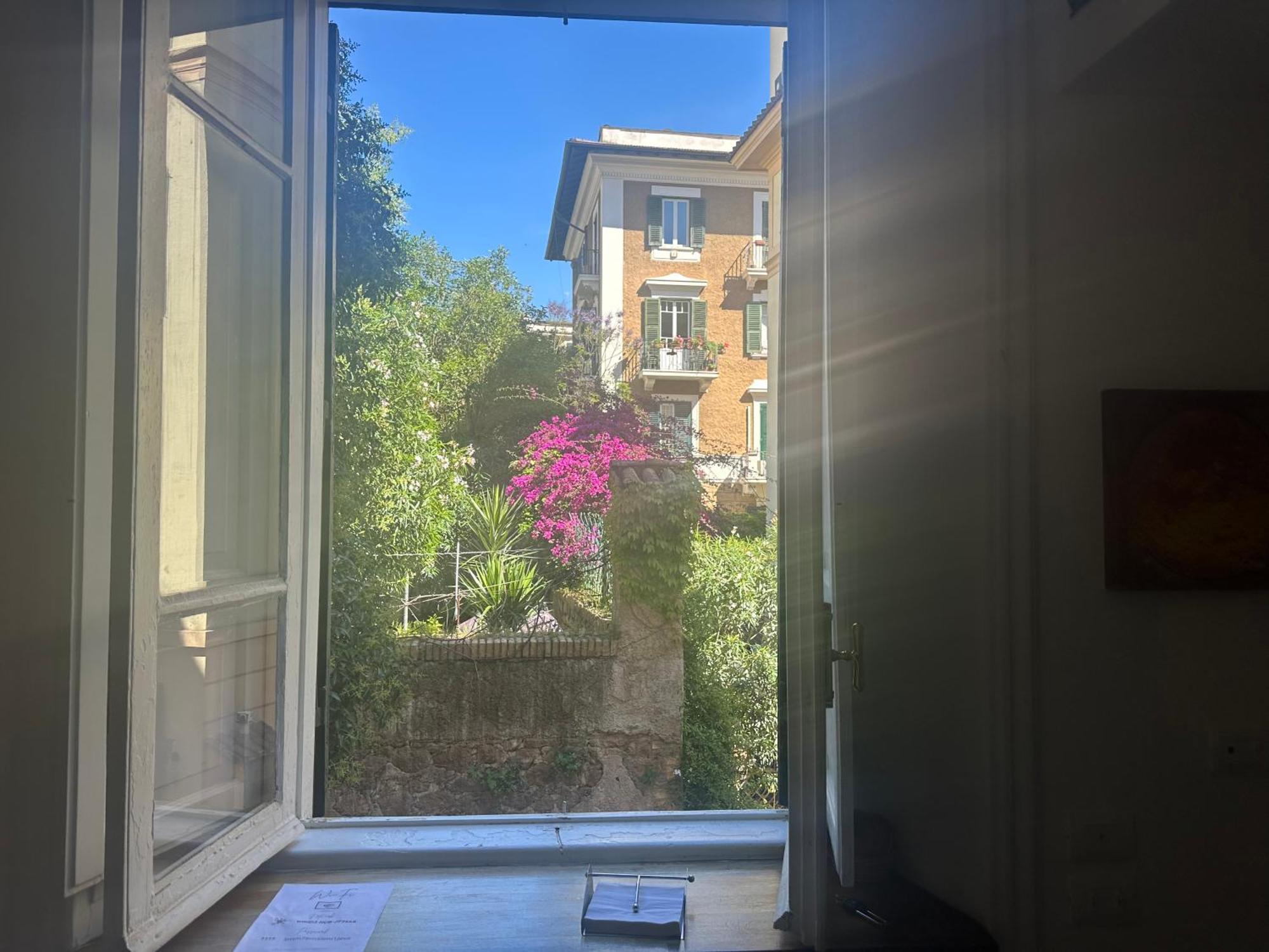 Green Window Roma ภายนอก รูปภาพ
